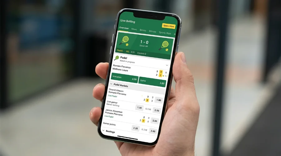 Móvil mostrando la interfaz de una app de apuestas deportivas con mercados de pádel en directo